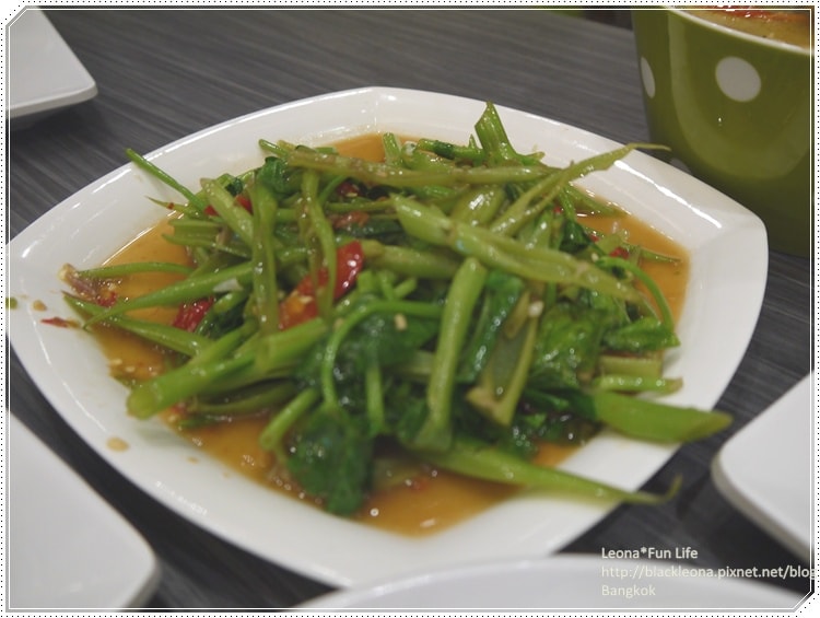 20251027_-7 20251027_-7