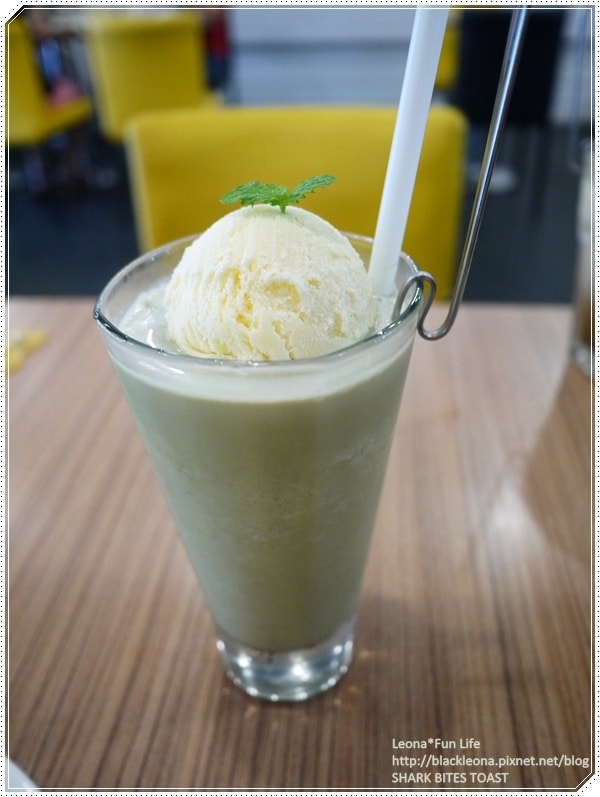 20251027_-194 20251027_-194