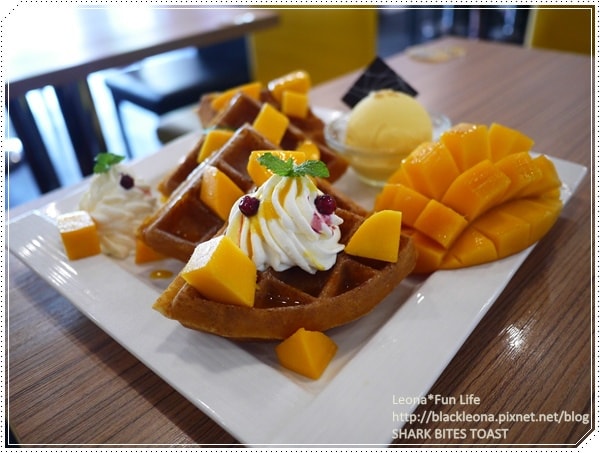 20251027_-195 20251027_-195