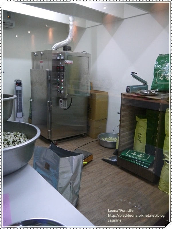 20251027_-255 20251027_-255