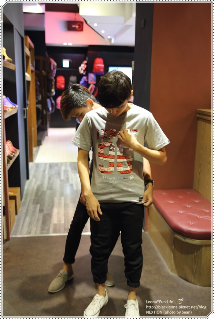 20251027_-155 20251027_-155