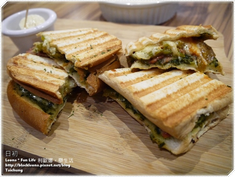 20251027_-438 20251027_-438