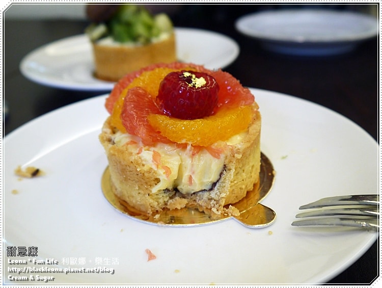 20251027_-84 20251027_-84