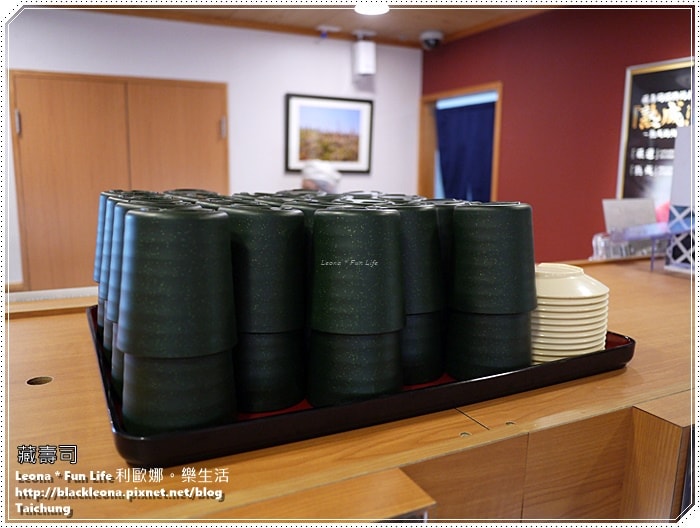 20251027_-172 20251027_-172