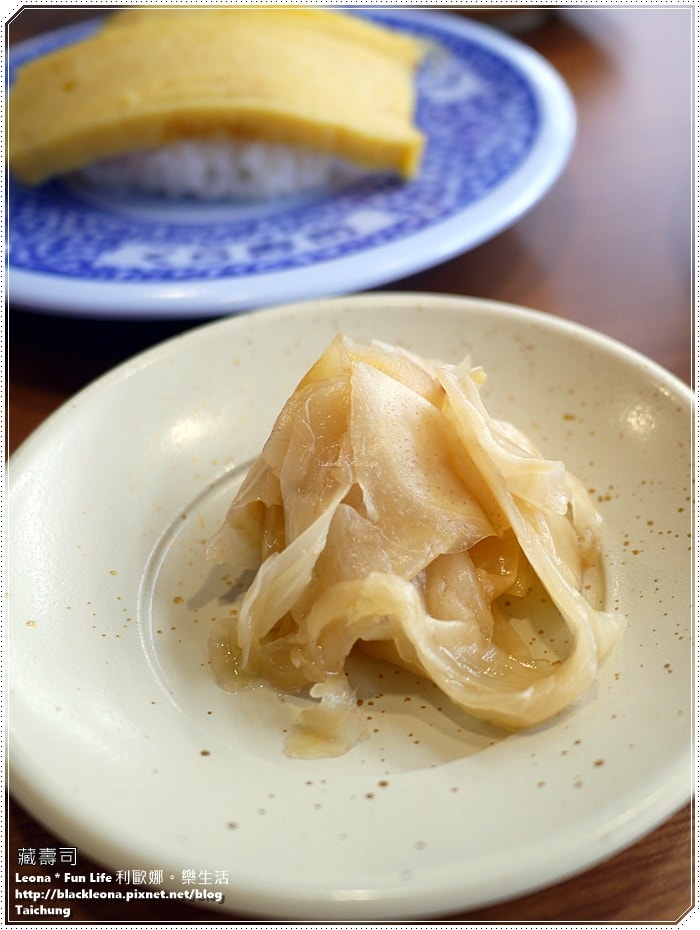 20251027_-174 20251027_-174