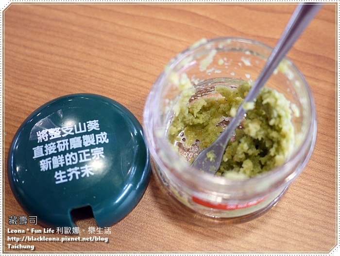 20251027_-175 20251027_-175