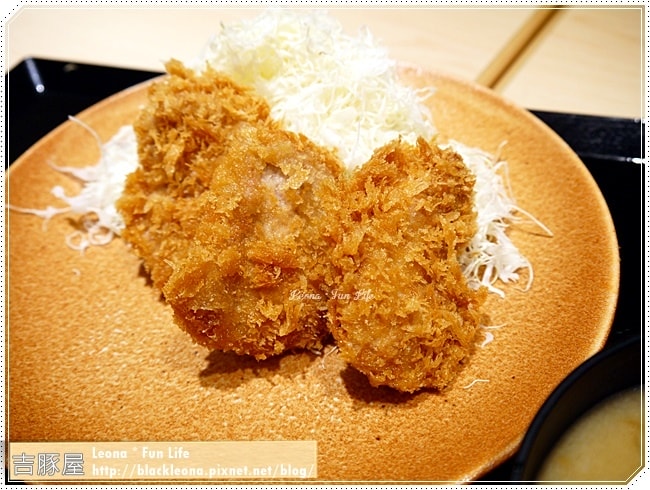 20251027_-264 20251027_-264