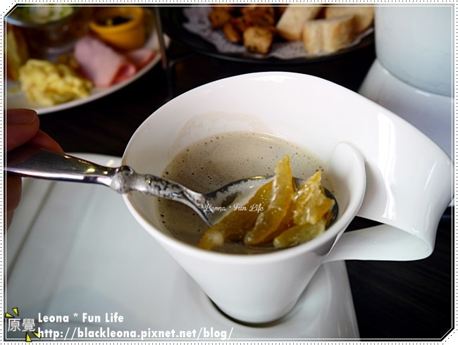 20251027_-359 20251027_-359