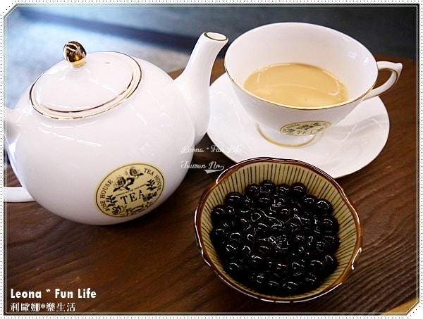 20251027_-160 20251027_-160