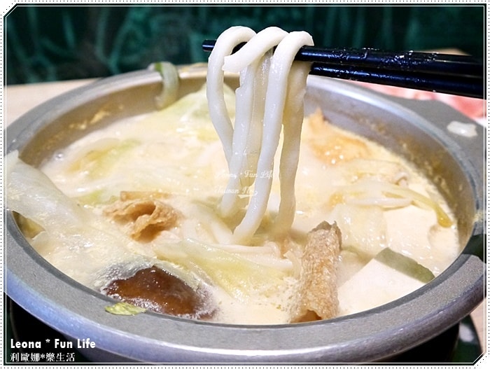 20251027_-160 20251027_-160