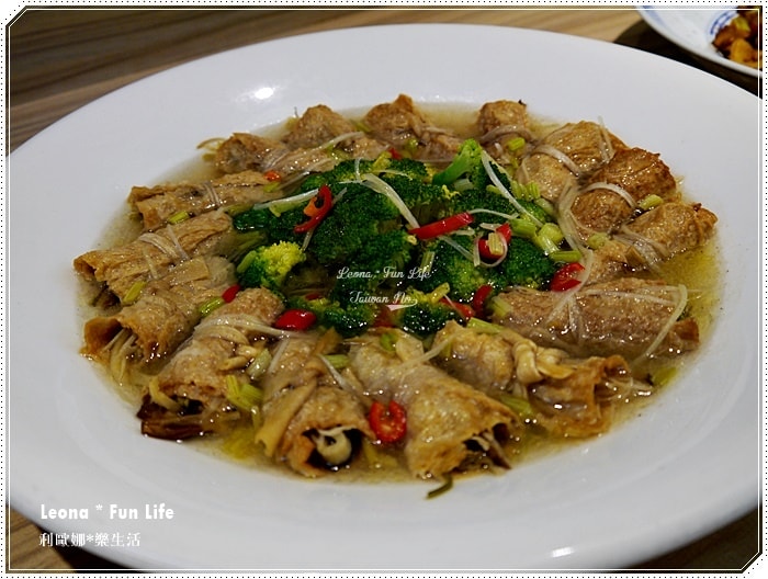 20251027_-156 20251027_-156