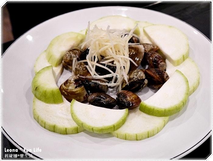 20251027_-71 20251027_-71