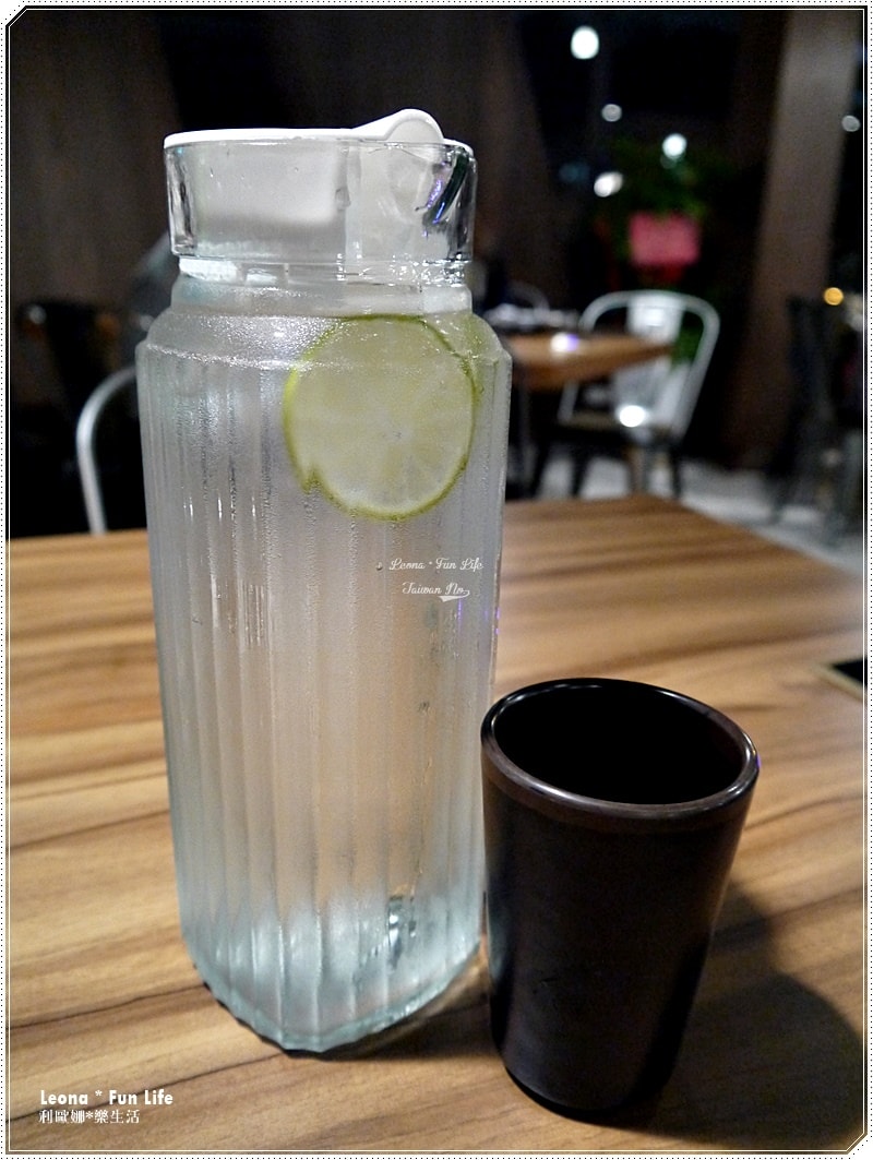 20251027_-221 20251027_-221