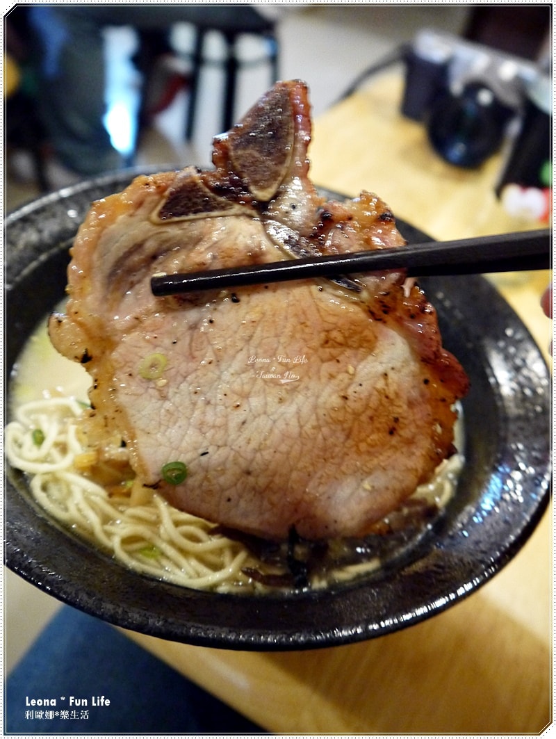 20251027_-61 20251027_-61