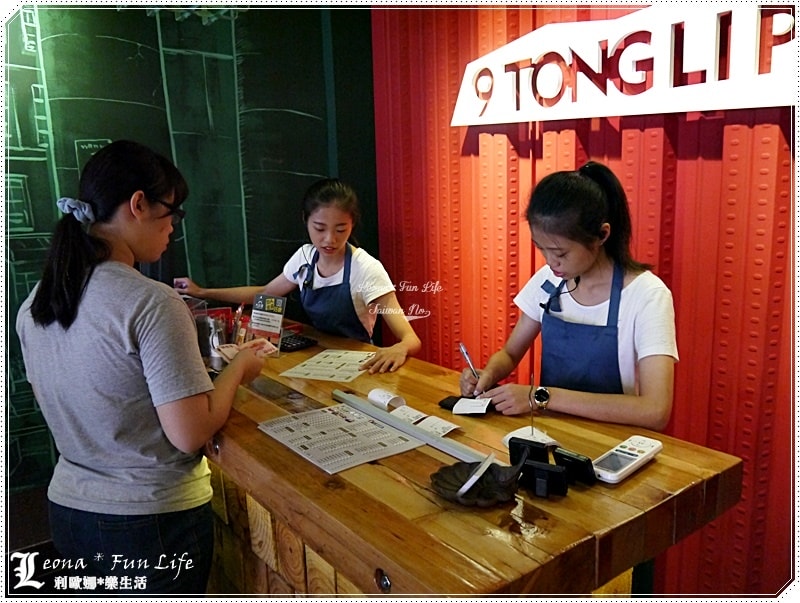 20251027_-173 20251027_-173