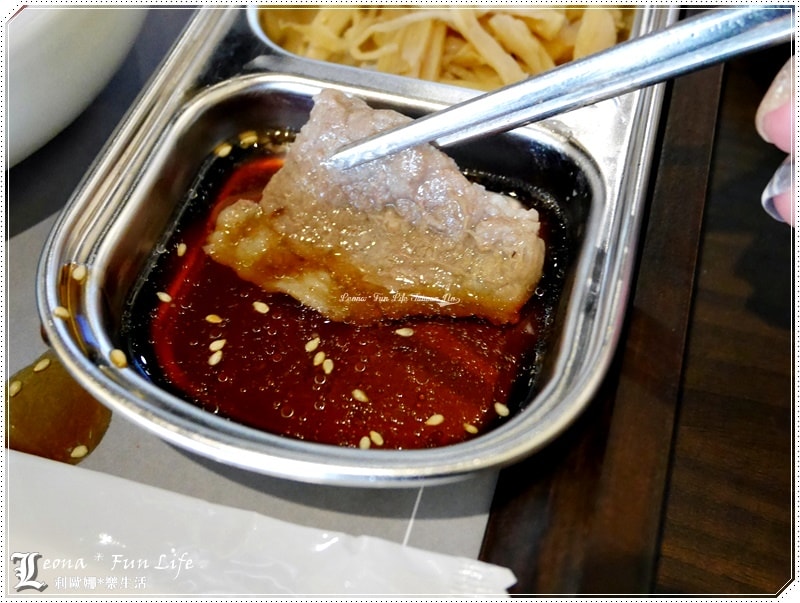 20251027_-177 20251027_-177