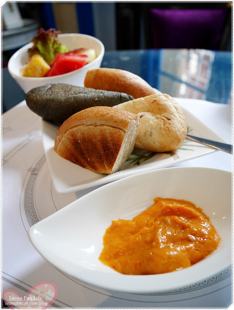 20251027_-193 20251027_-193