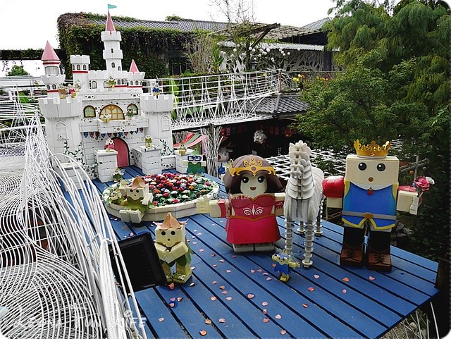 20251027_-181 20251027_-181