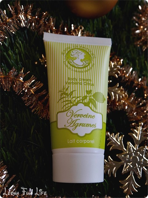 20251027_-237 20251027_-237