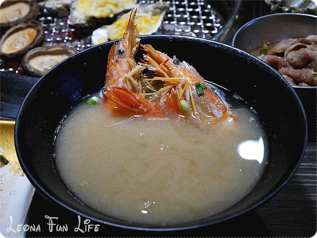 20251027_-292 20251027_-292