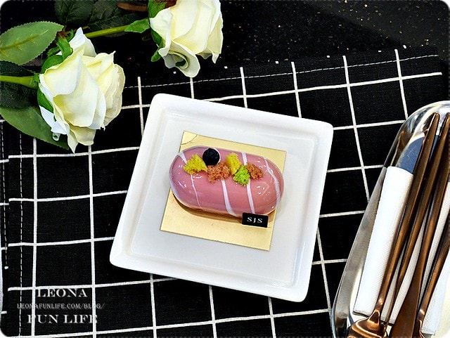 20251027_-192 20251027_-192