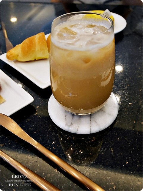 20251027_-196 20251027_-196