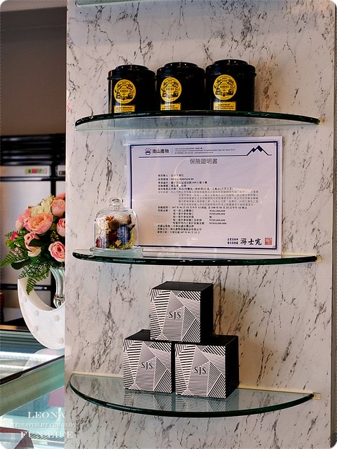 20251027_-205 20251027_-205