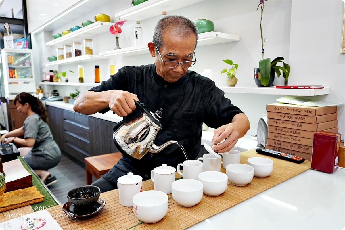 20251027_-198 20251027_-198