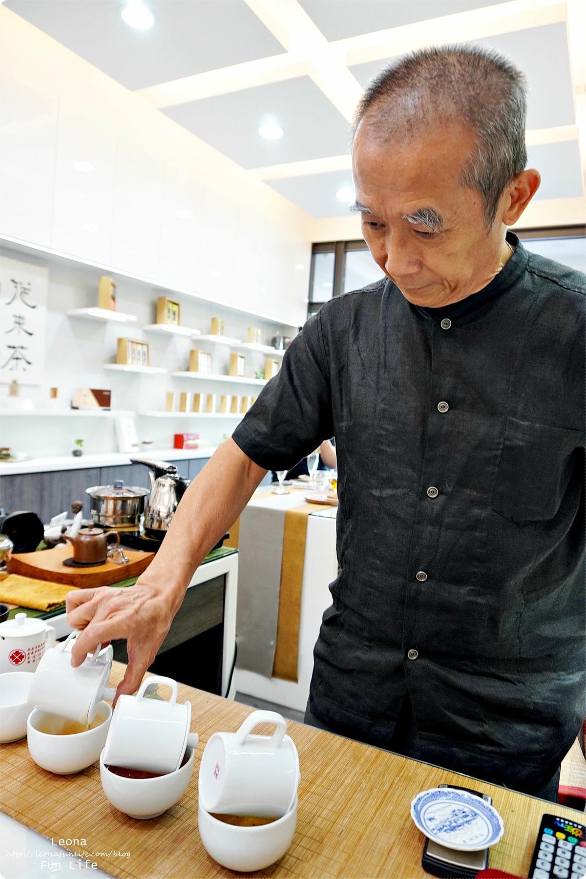 20251027_-199 20251027_-199