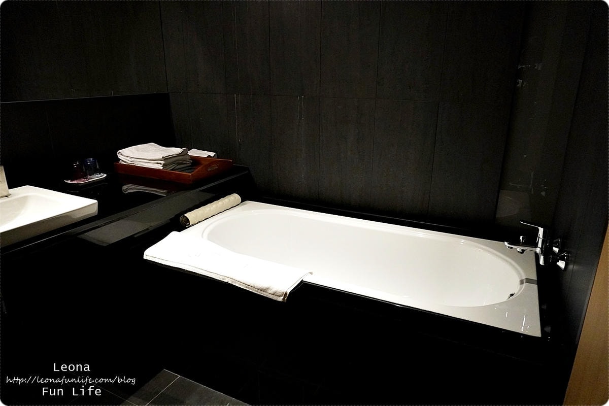 20251027_-242 20251027_-242