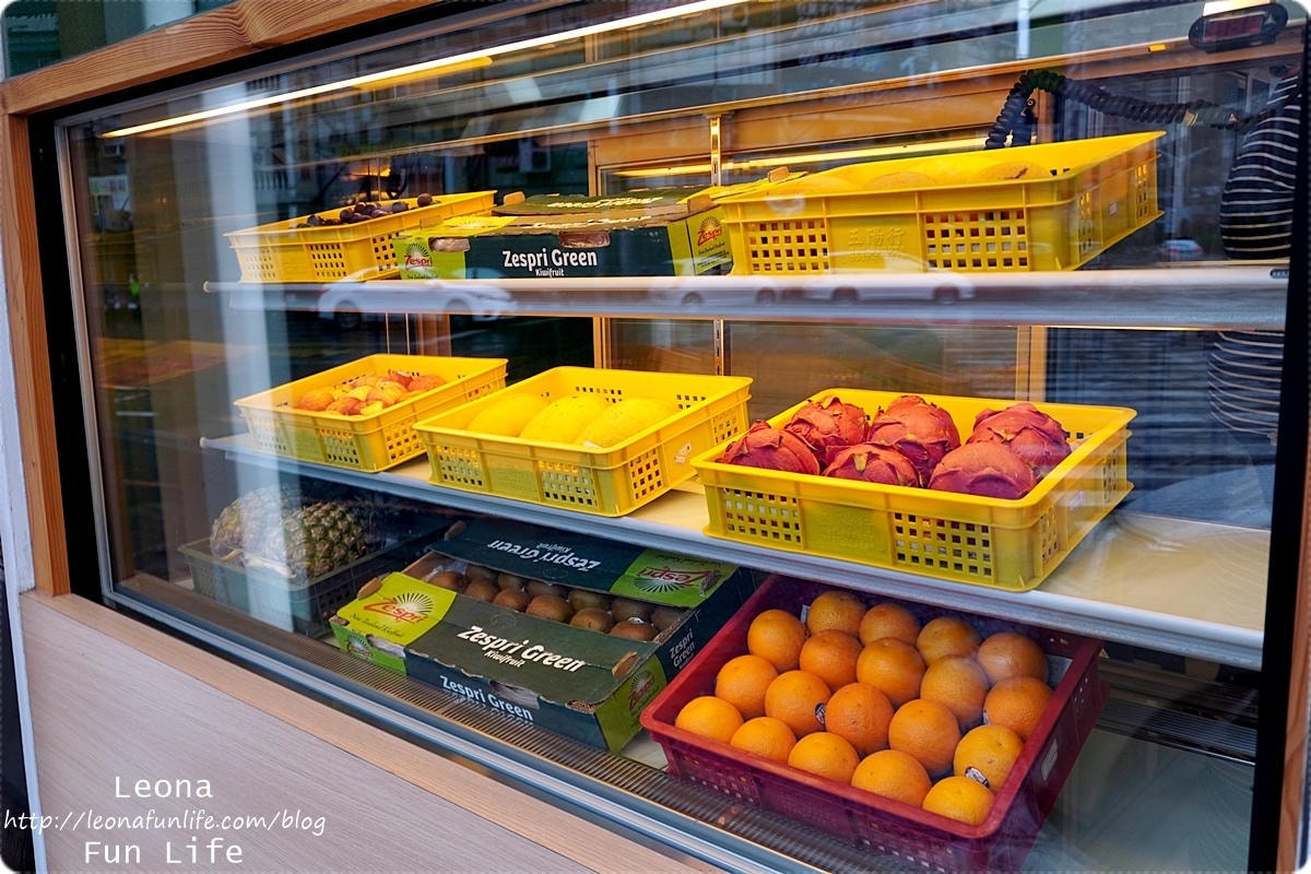 20251027_-295 20251027_-295