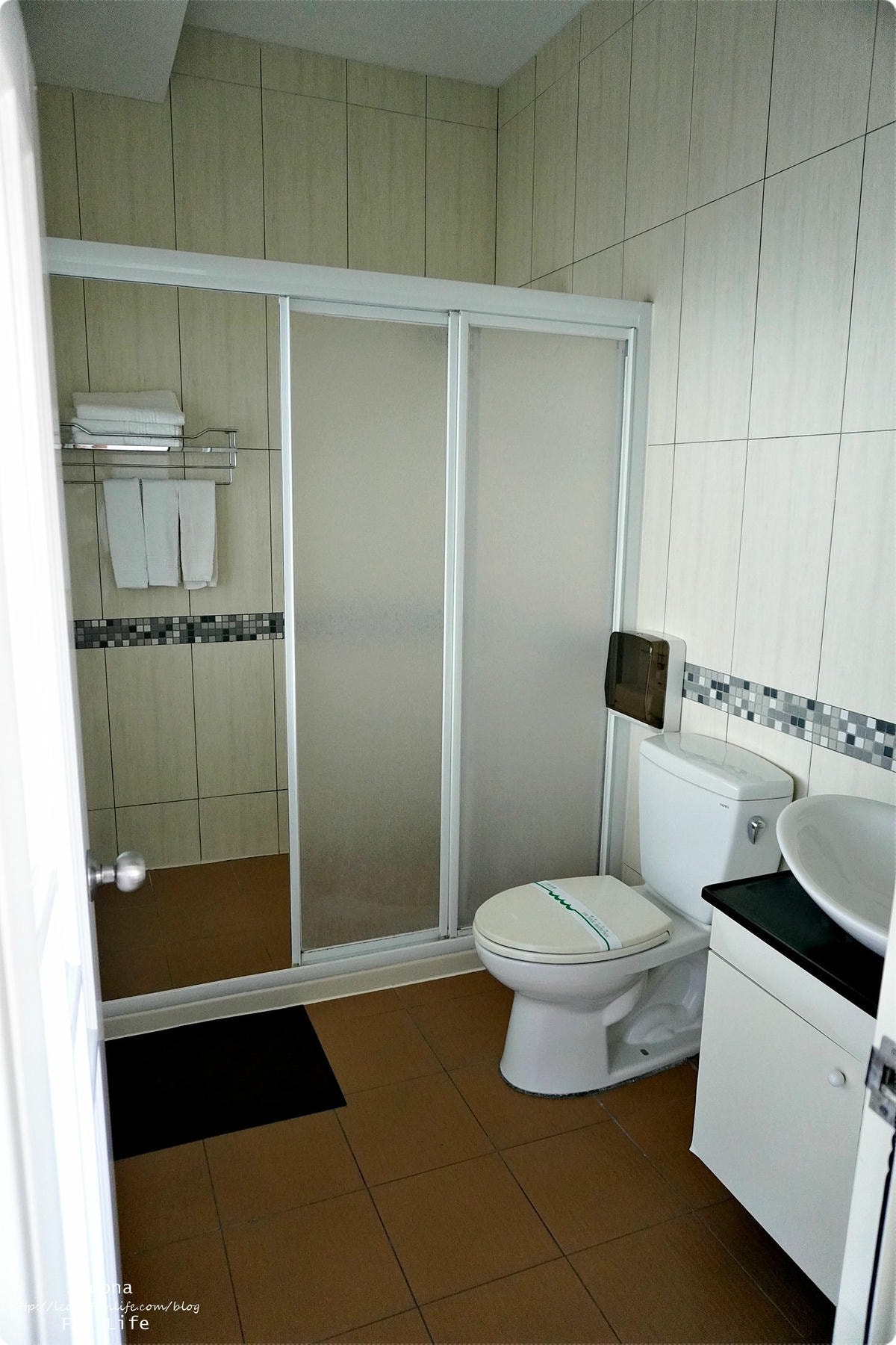 20251027_-222 20251027_-222