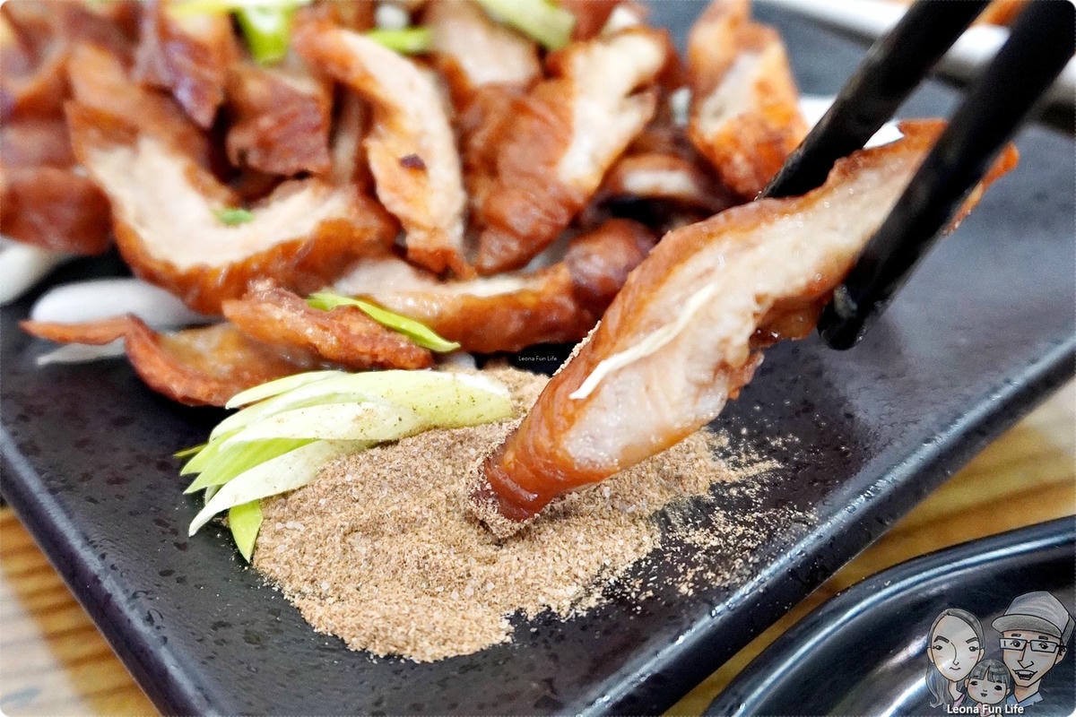 20251027_-160 20251027_-160