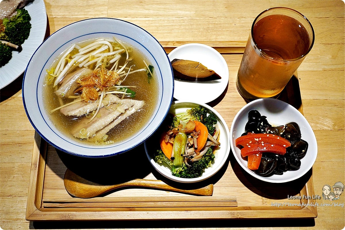 20251027_-153 20251027_-153