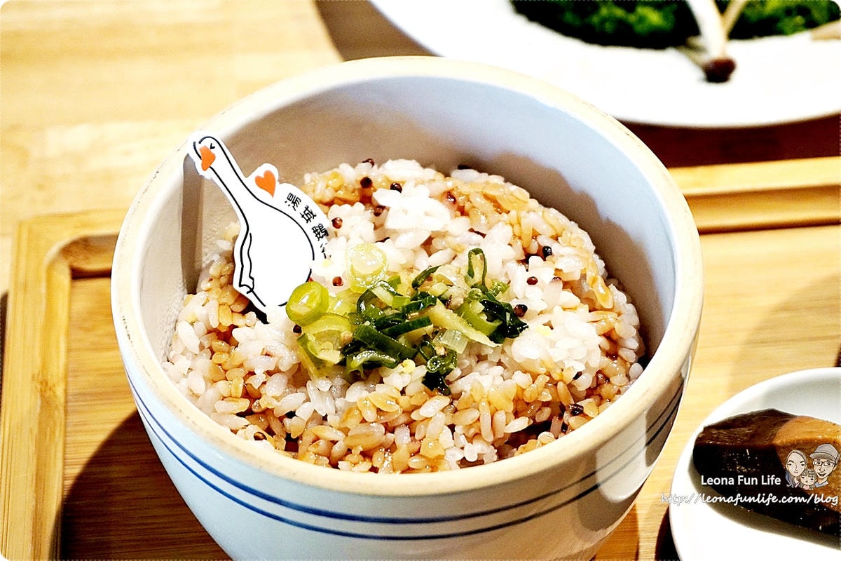 20251027_-157 20251027_-157