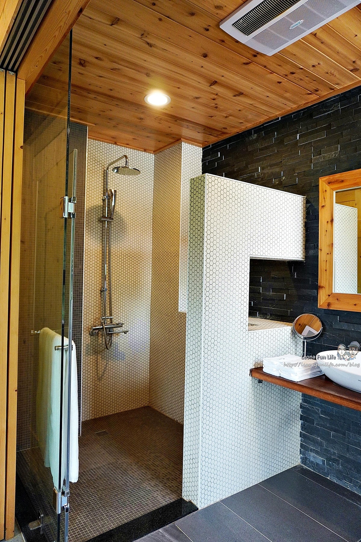 20251027_-301 20251027_-301