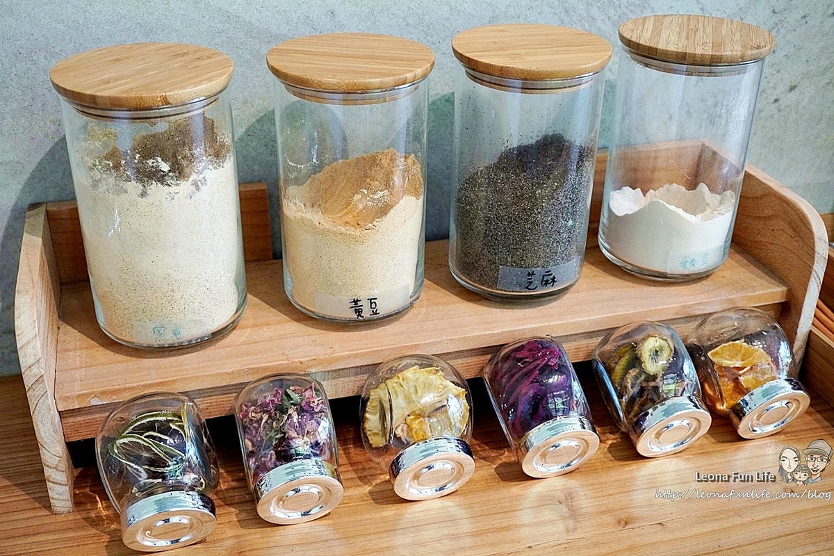 20251027_-61 20251027_-61