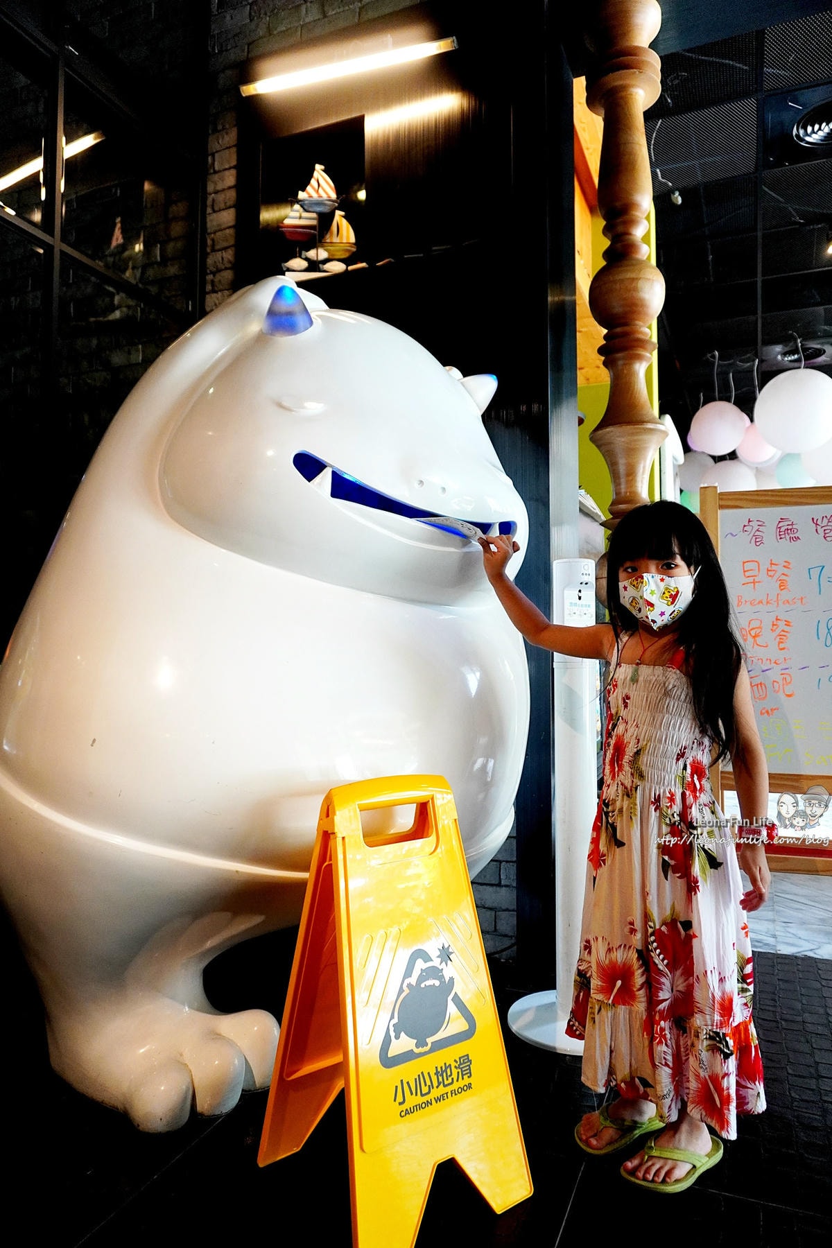 20251027_-335 20251027_-335