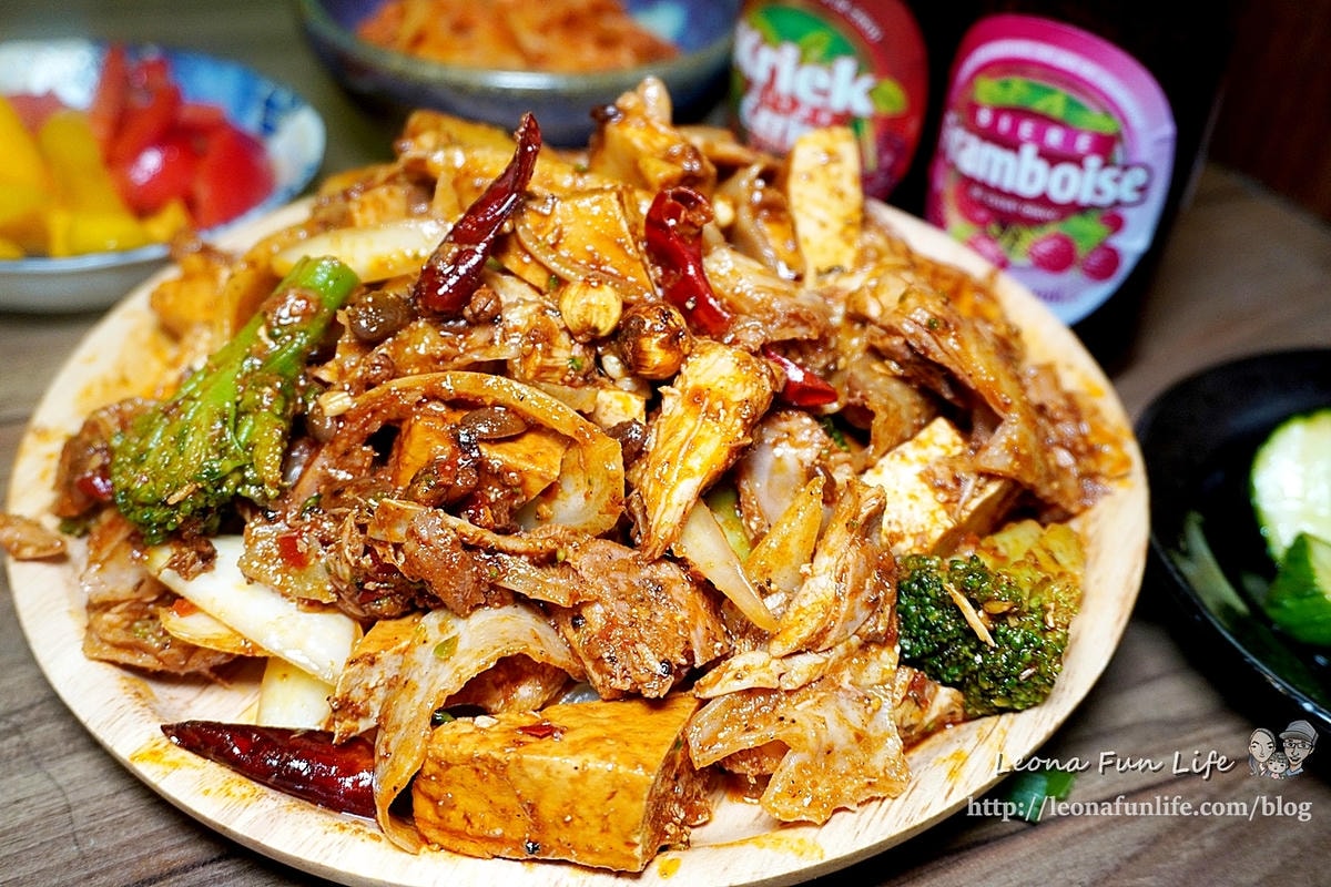 20251027_-195 20251027_-195