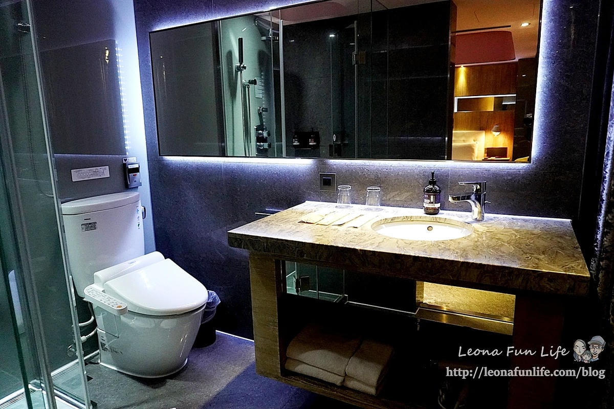 20251027_-228 20251027_-228