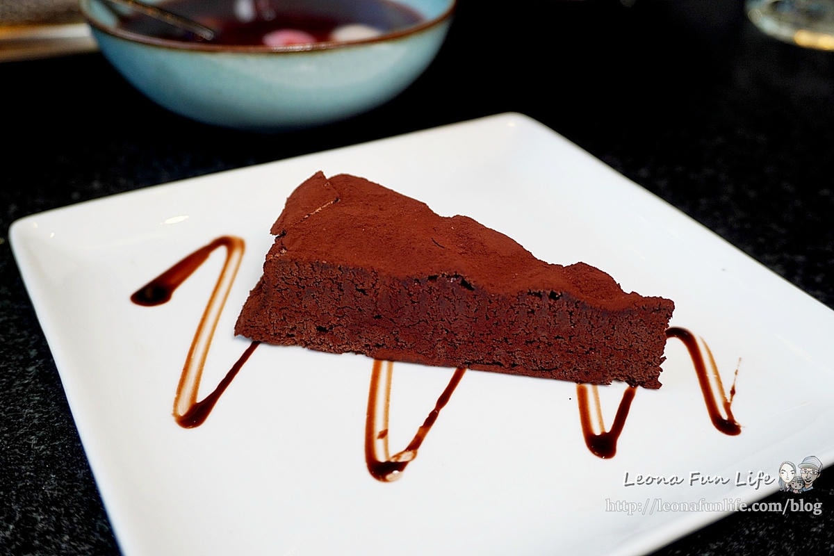 20251027_-175 20251027_-175