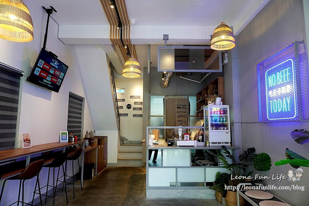 20251027_-136 20251027_-136