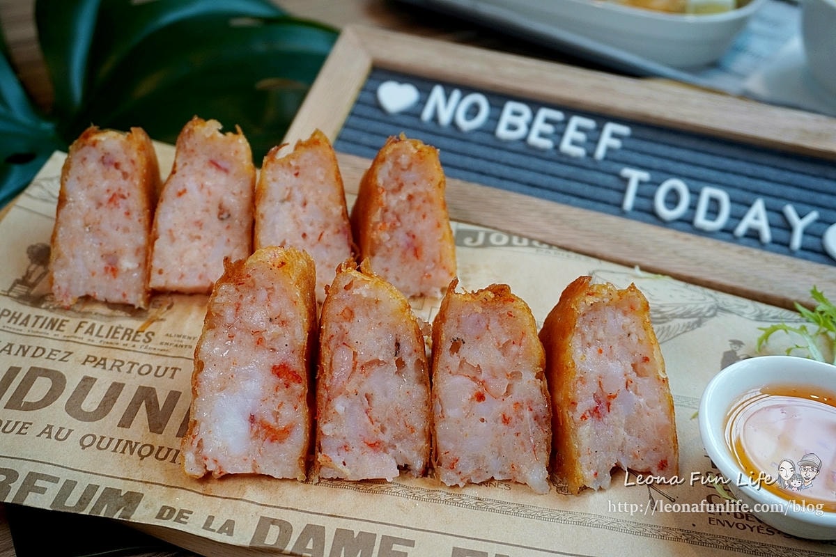 20251027_-145 20251027_-145