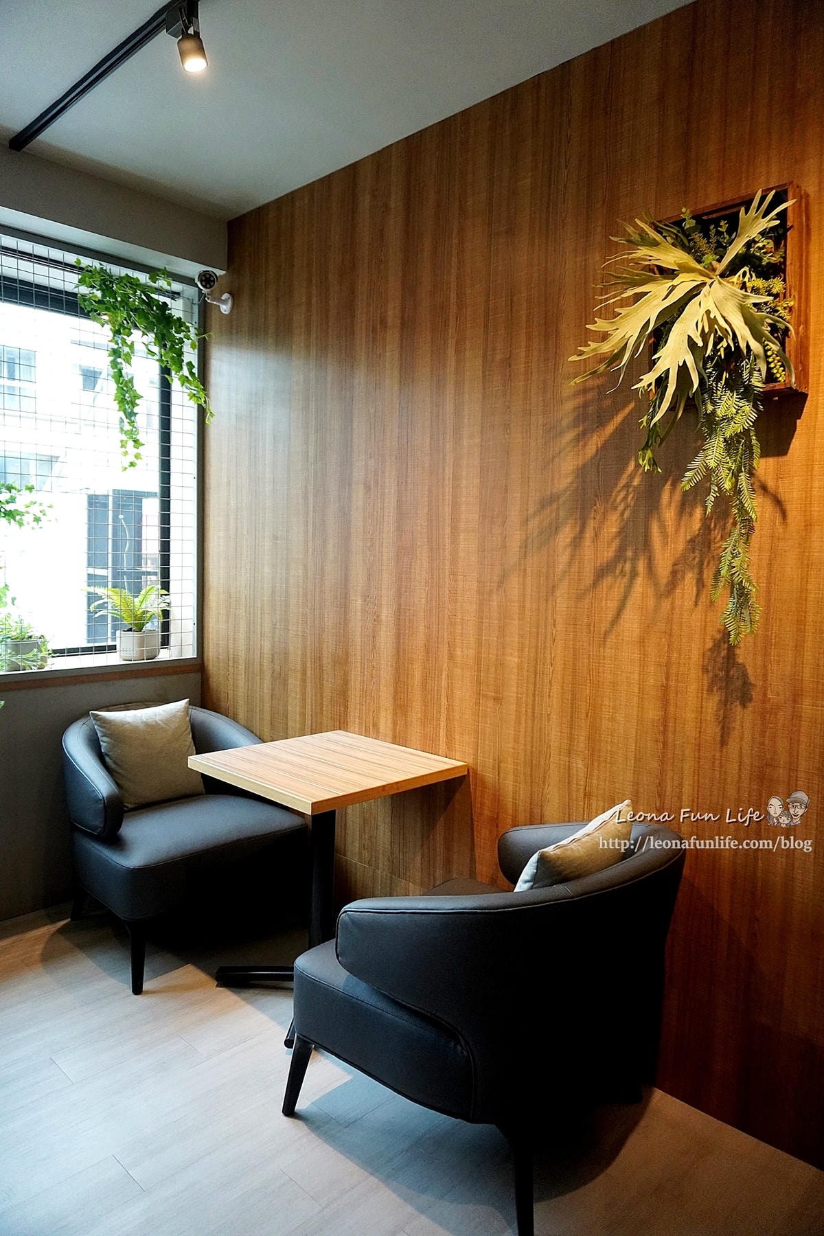 20251027_-281 20251027_-281