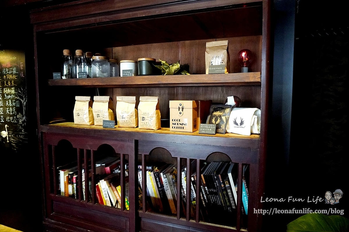 20251027_-182 20251027_-182