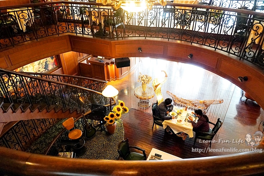 20251027_-194 20251027_-194