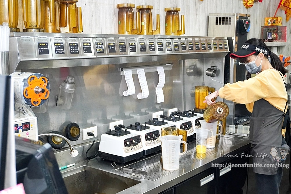 20251027_-147 20251027_-147