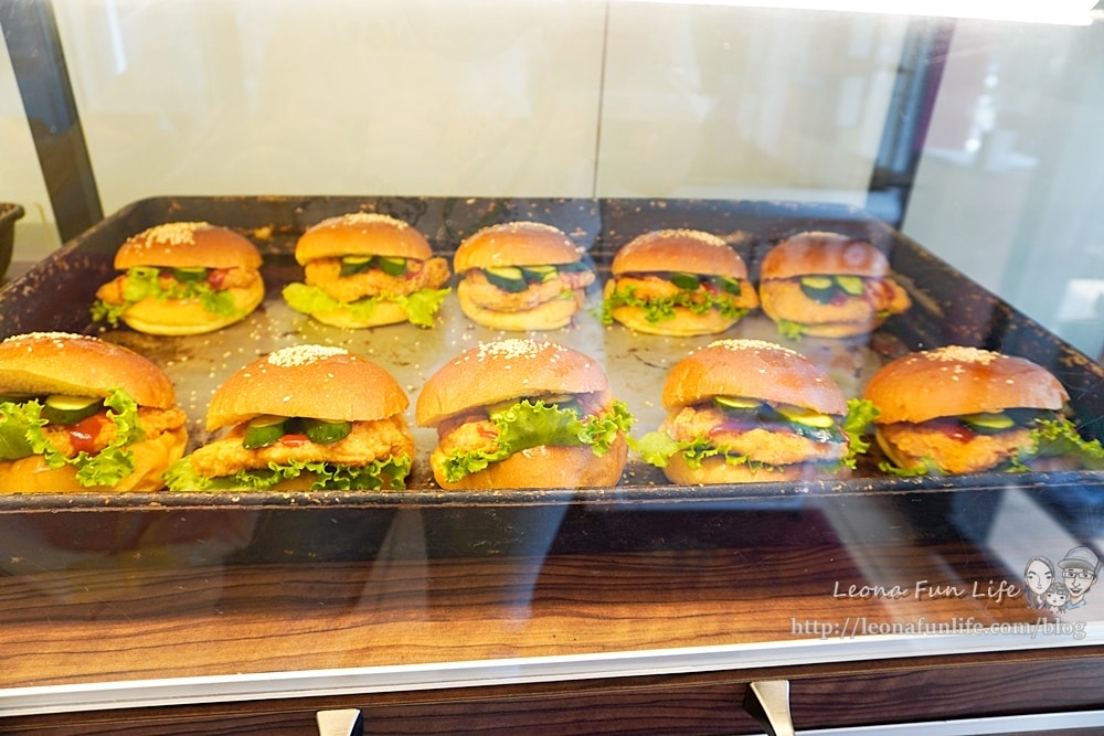 20251027_-281 20251027_-281