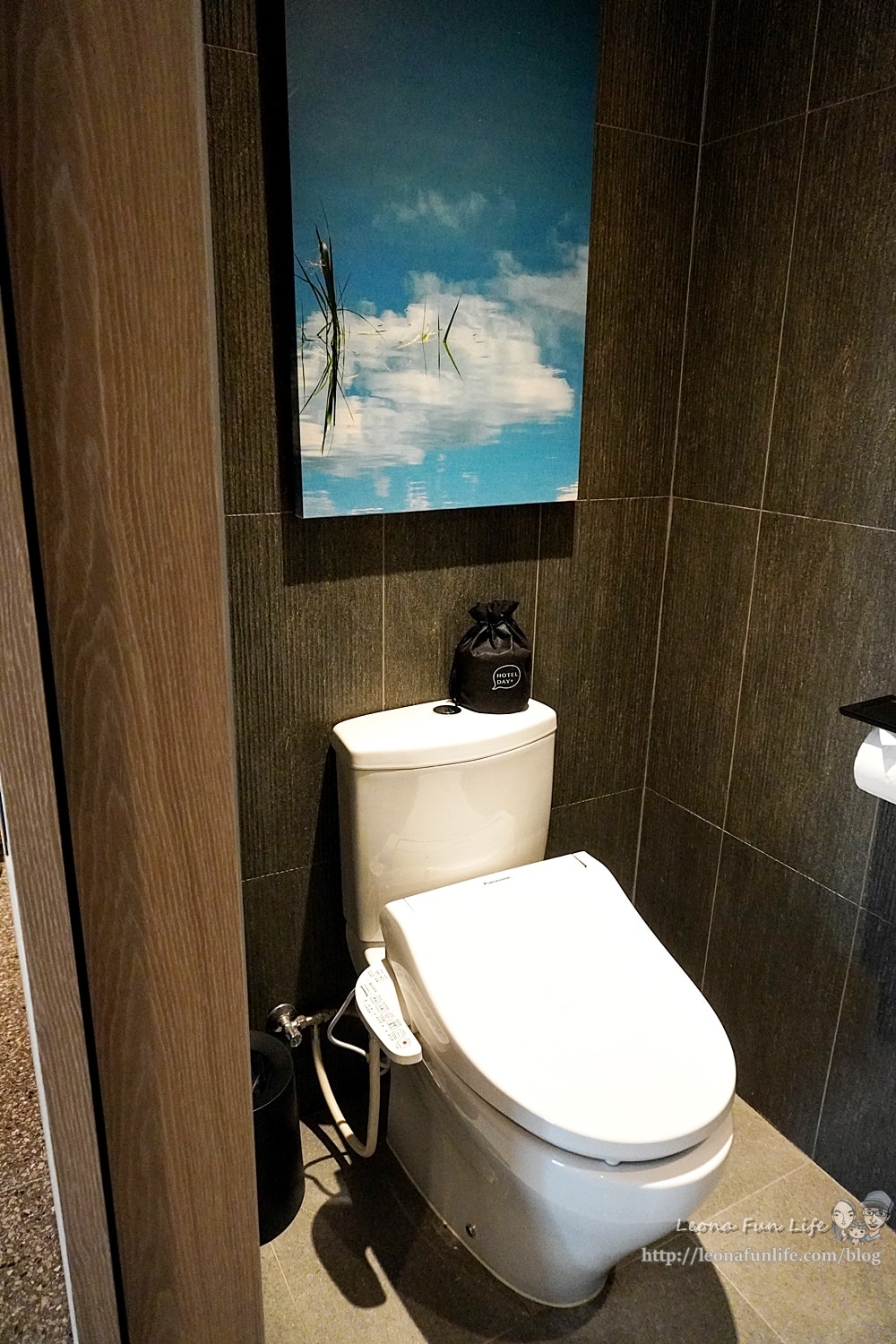 20251027_-424 20251027_-424