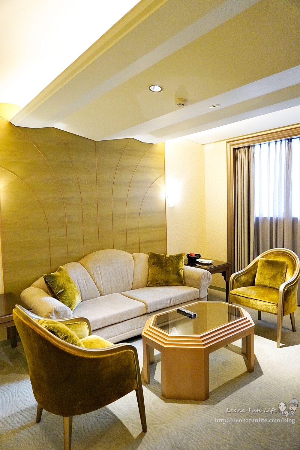 20251027_-112 20251027_-112